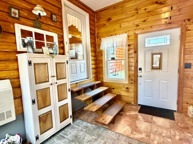 7 Emerald Acres Madison, ME 04950 - Photo 9 of 43 Mudroom/Entryway