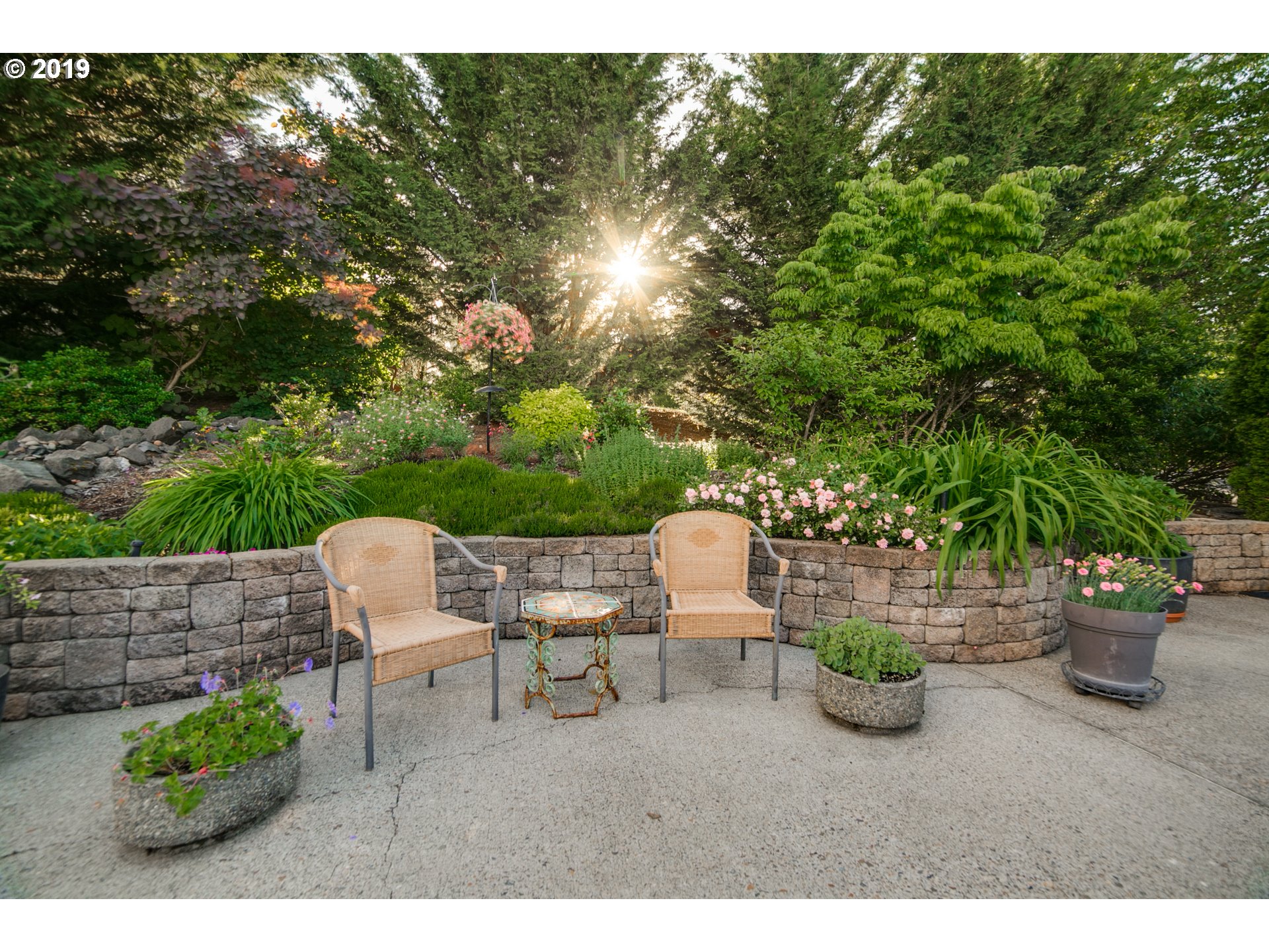 1119 Southwest 1st Street Dundee, OR 97115 - Photo 29 of 32 a view of a patio with chair and table