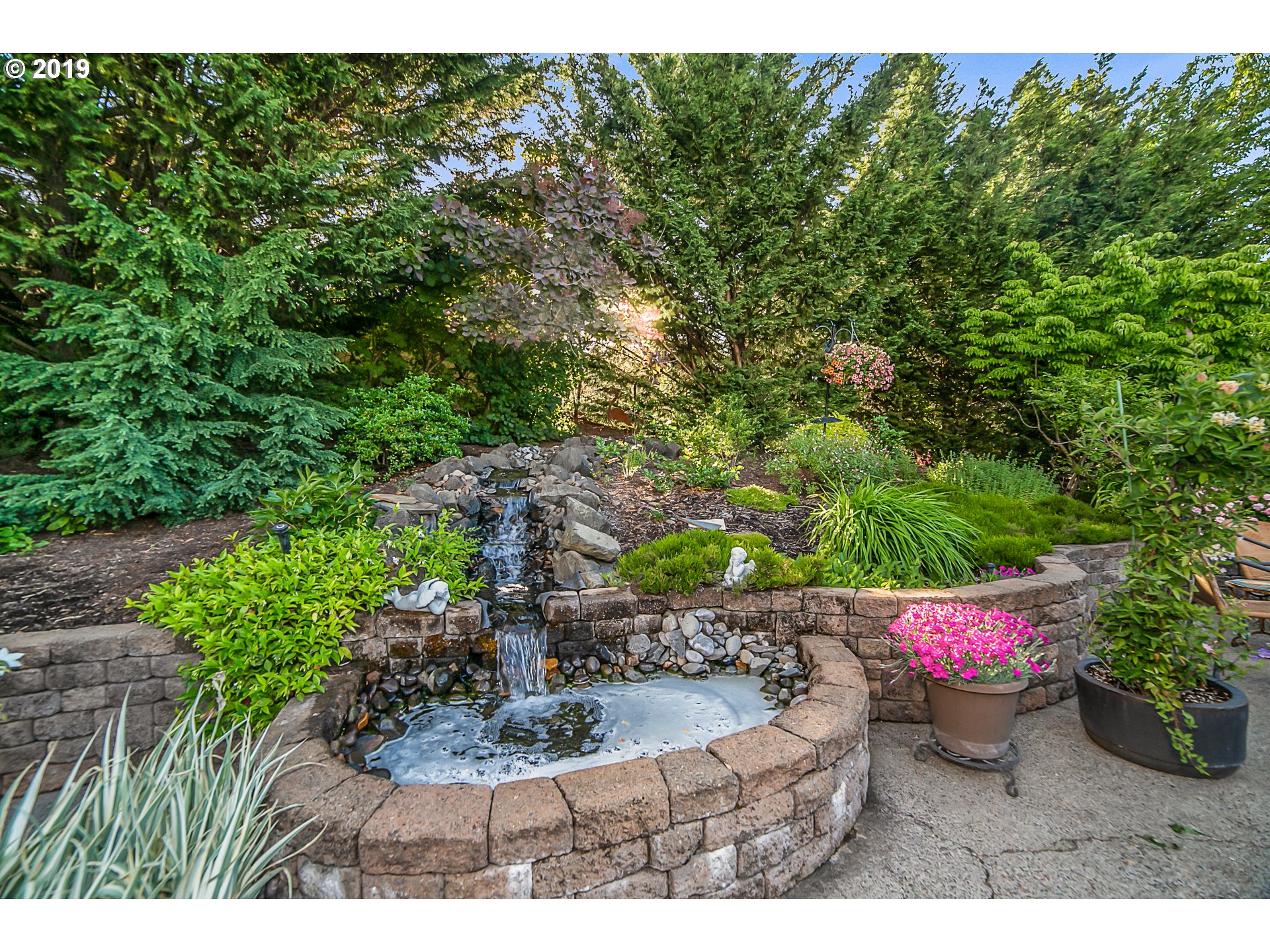 1119 Southwest 1st Street Dundee, OR 97115 - Photo 30 of 32 a view of outdoor space and yard