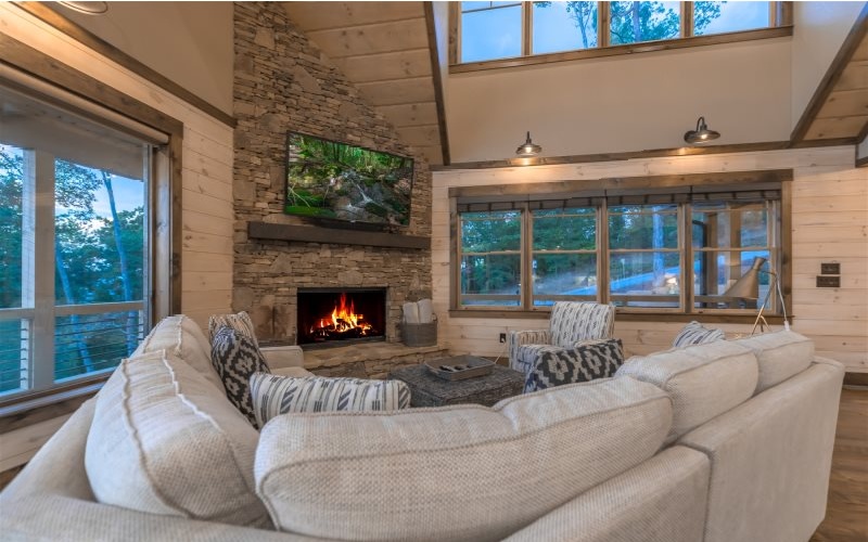 562 Blue Ridge Heights Drive Blue Ridge, GA 30513 - Photo 3 of 26 Additional View