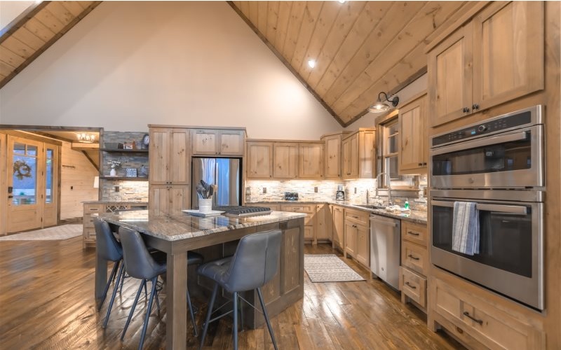 562 Blue Ridge Heights Drive Blue Ridge, GA 30513 - Photo 7 of 26 Additional View