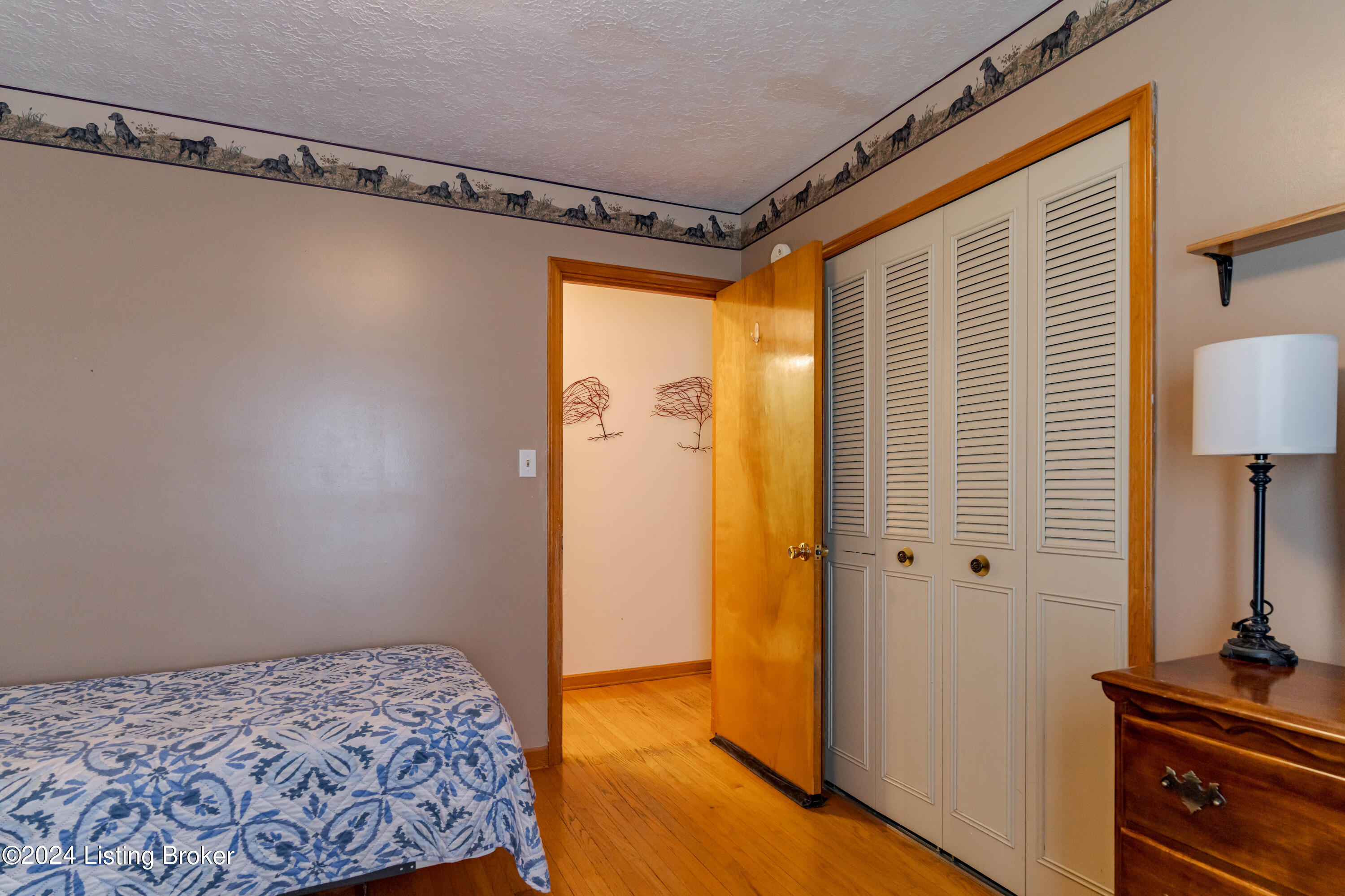 7904 Naples Road Louisville, KY 40219 - Photo 16 of 42 DSC00644
