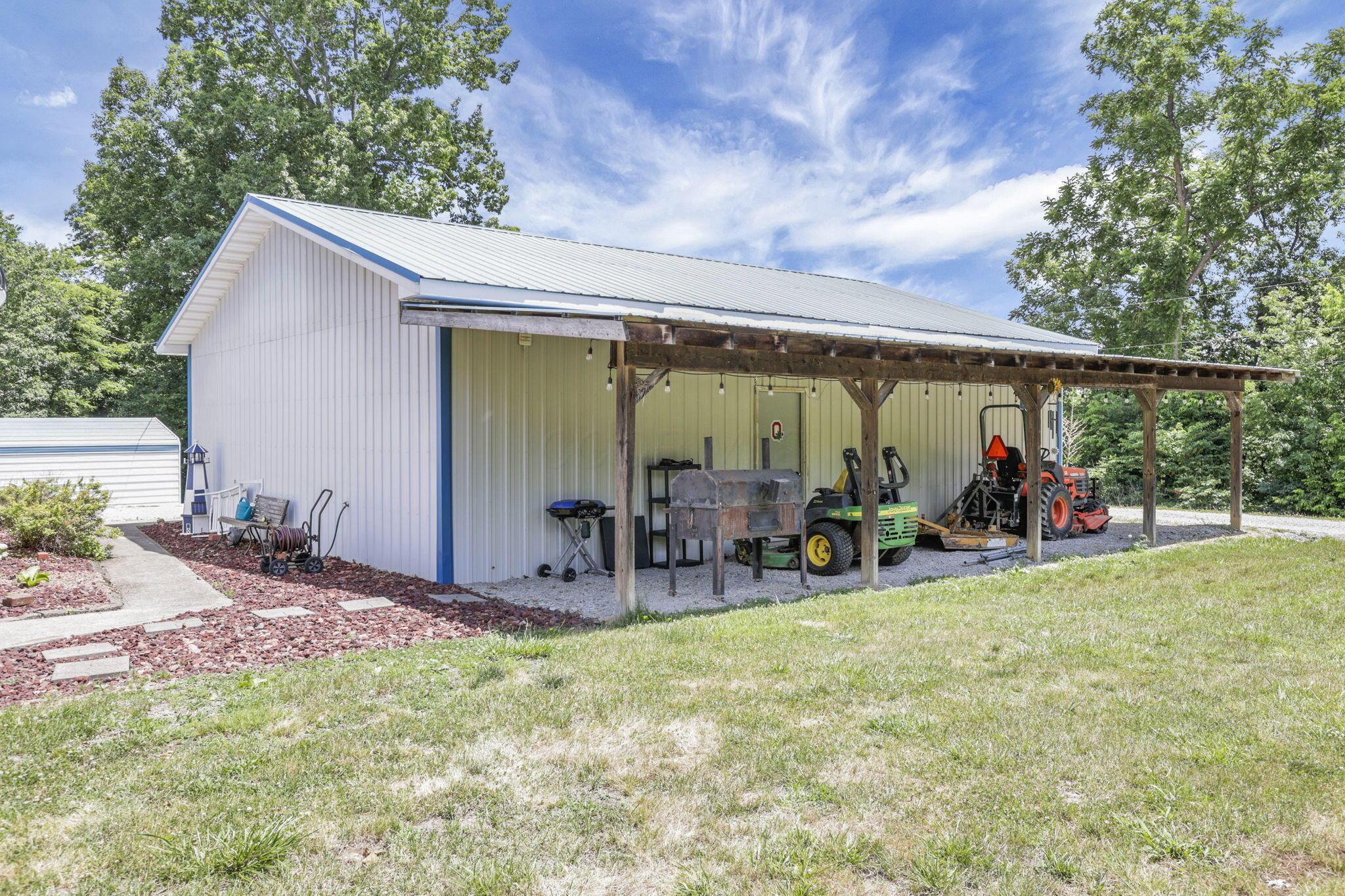 36462 Smith Chapel Road Logan, OH 43138 - Photo 10 of 43