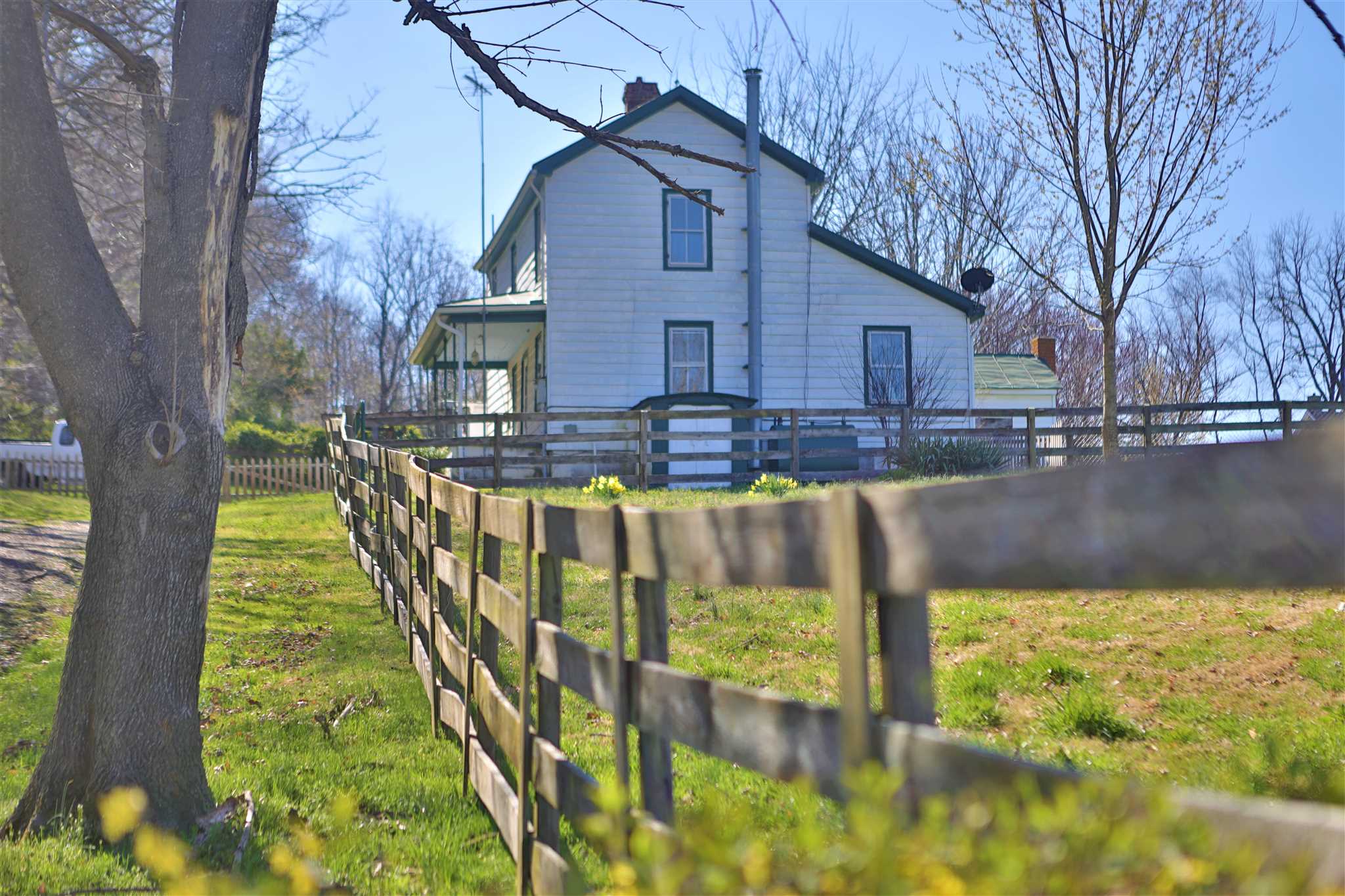 413 University Farm Road Stuarts Draft, VA 24477 - Photo 4 of 52 Gallery Image 4