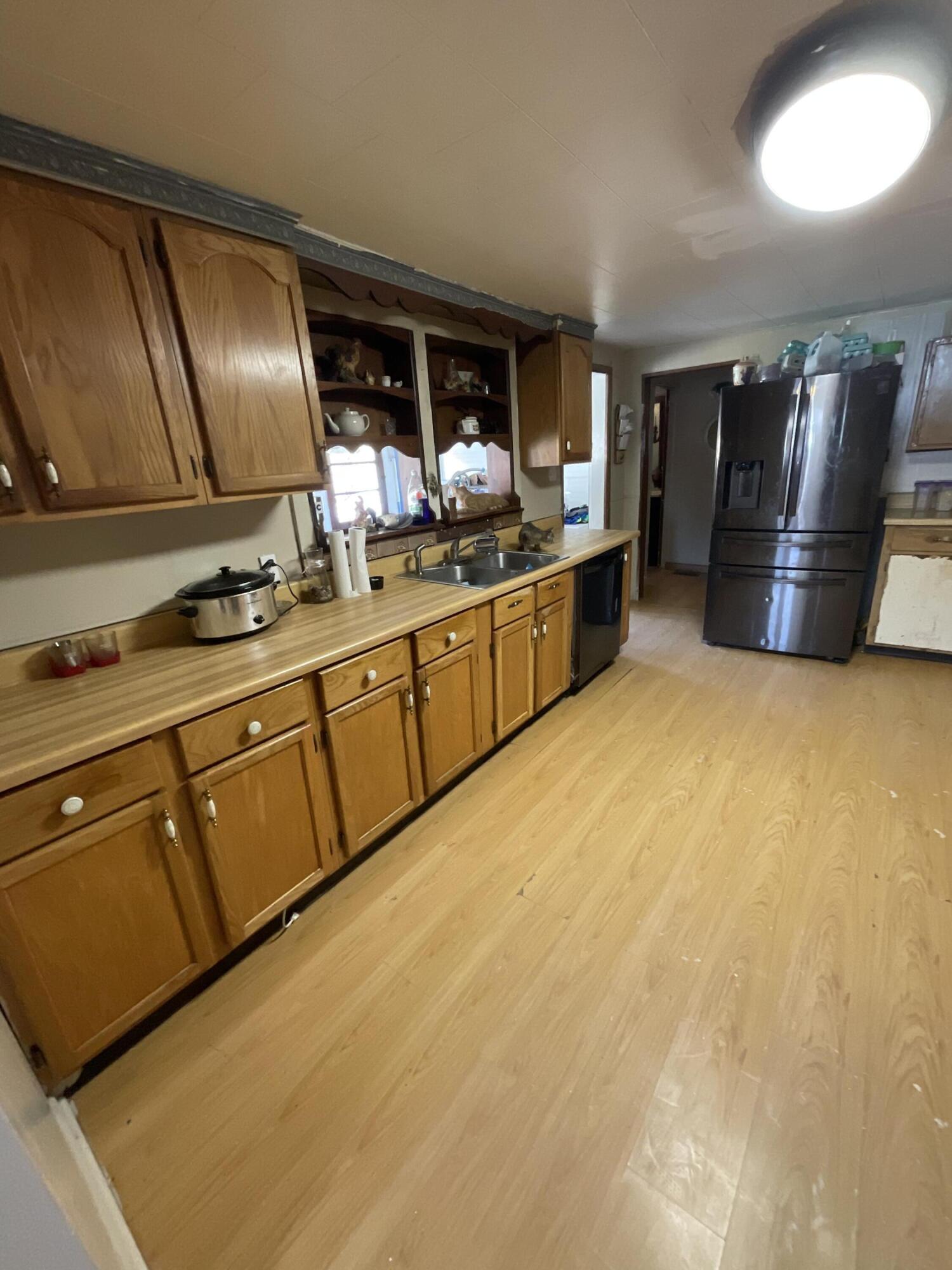 180 Holly Fork Road Morehead, KY 40351 - Photo 12 of 28 FE3C95FD-AC54-469A-9150-5697E7B732D1