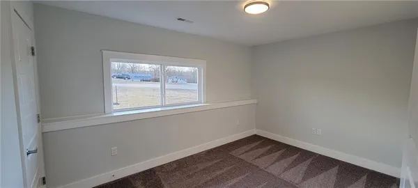 $390,000 | 219 Southeast 141 Road, Warrensburg, MO 64093