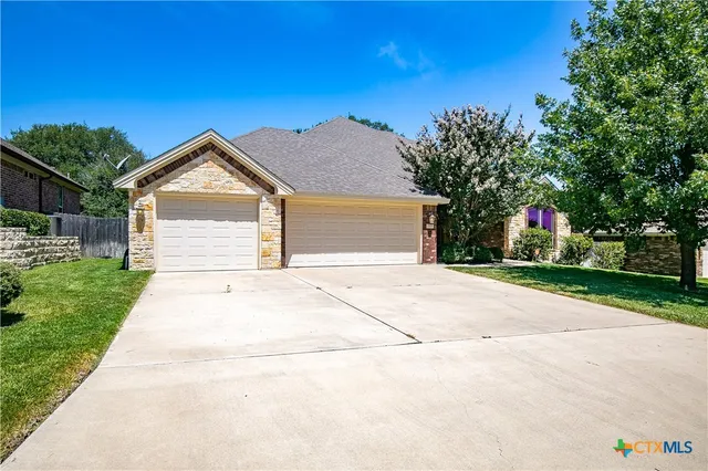$2,300 | 2527 Leatherwood Drive, Harker Heights, TX 76548