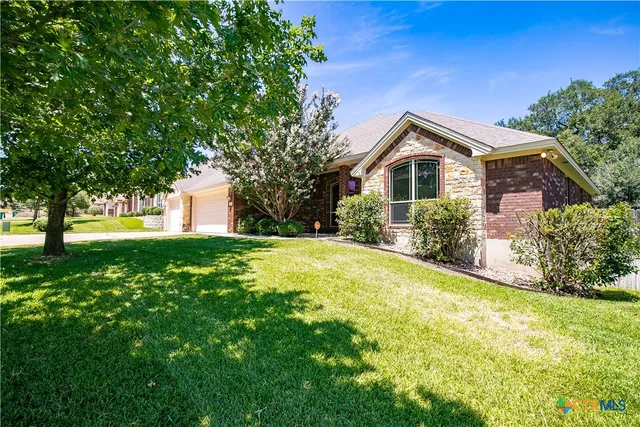 $2,300 | 2527 Leatherwood Drive, Harker Heights, TX 76548