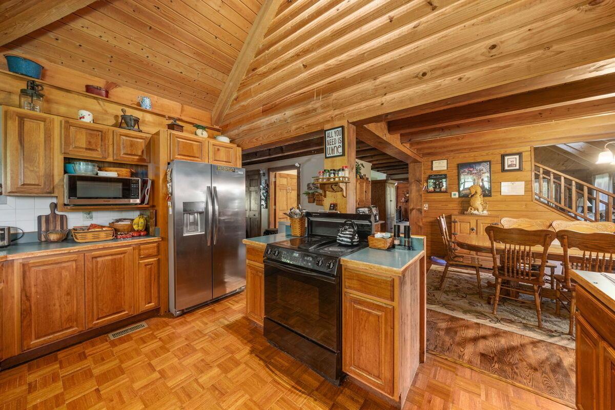 16472 Kreashbaum Road Rockbridge, OH 43149 - Photo 29 of 145 29-web-or-mls-DSC09539