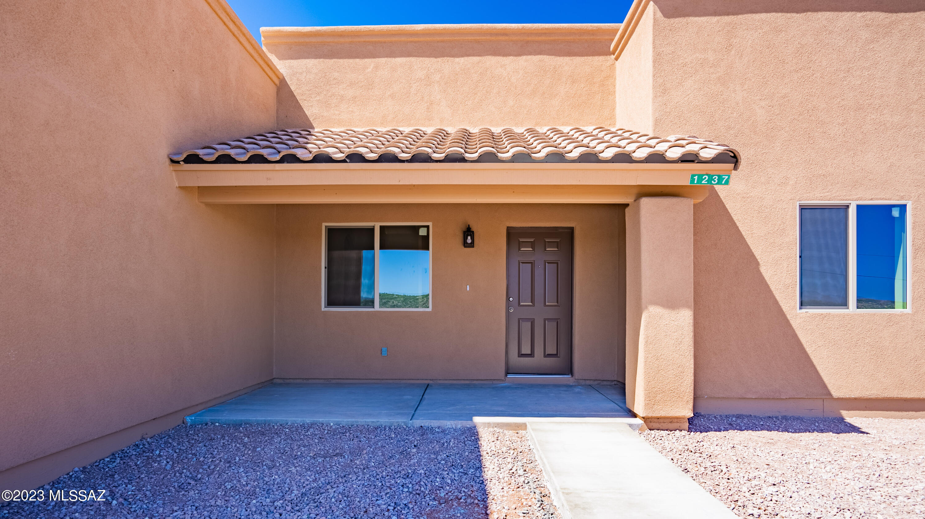1237 Circulo Yerba Buena Rio Rico, AZ 85648 - Photo 4 of 32 Gallery Image 4
