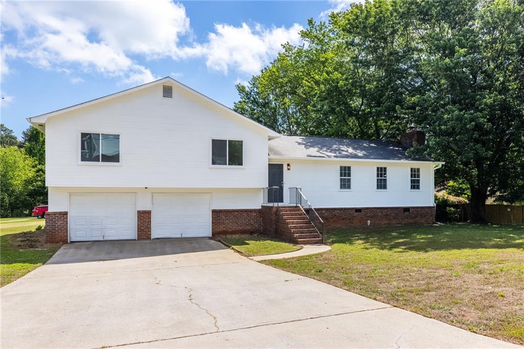 2250 Ridge Forest Drive Grayson, GA 30017 - Photo 2 of 64