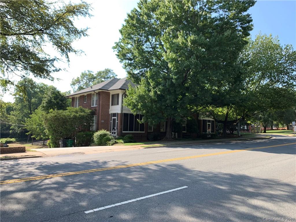 224 Providence Road Charlotte, NC 28207 - Photo 27 of 27 a view of outdoor space with trees