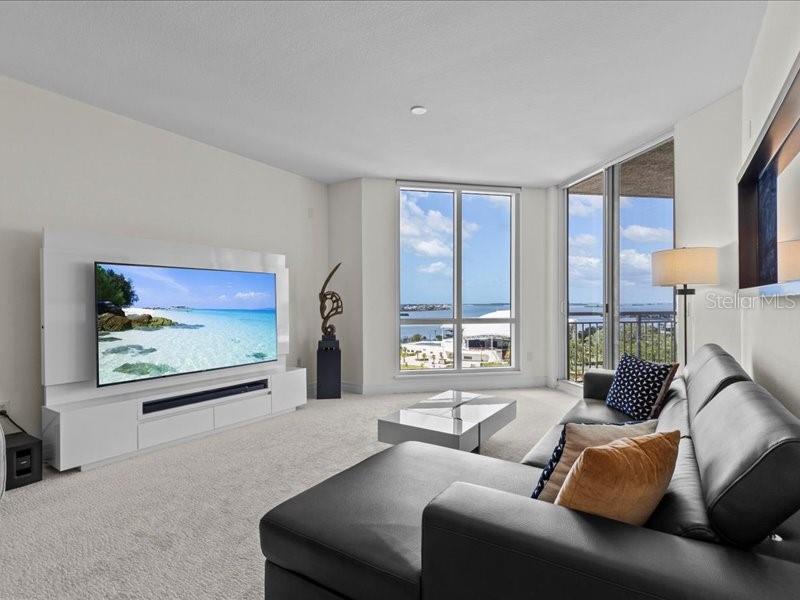 331 Cleveland Street, Unit 806 Clearwater, FL 33755 - Photo 3 of 83