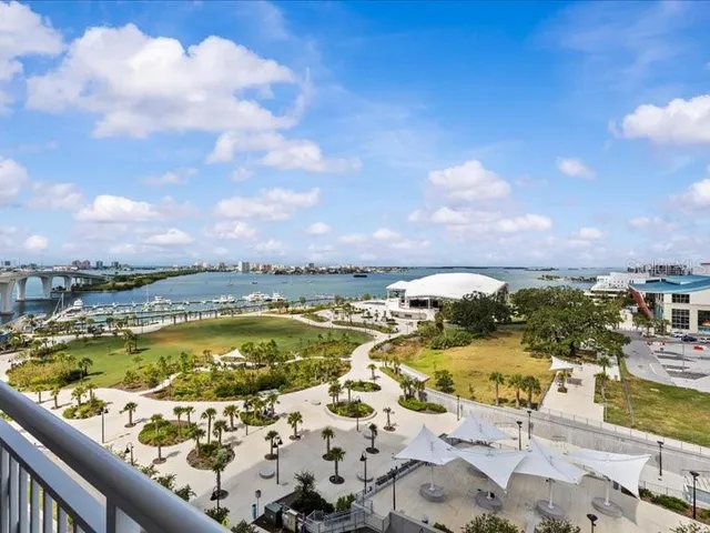 $839,000 | 331 Cleveland Street, Unit 806, Clearwater, FL 33755