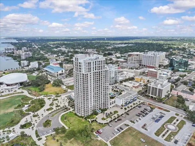 $839,000 | 331 Cleveland Street, Unit 806, Clearwater, FL 33755