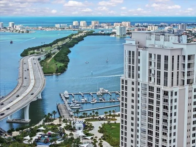 $839,000 | 331 Cleveland Street, Unit 806, Clearwater, FL 33755