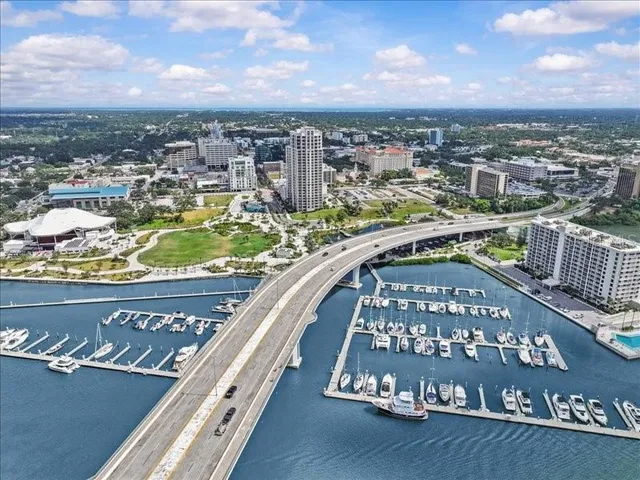 $839,000 | 331 Cleveland Street, Unit 806, Clearwater, FL 33755