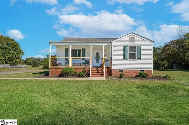 $298,000 | 1188 Holly Springs Road, Lyman, SC 29365