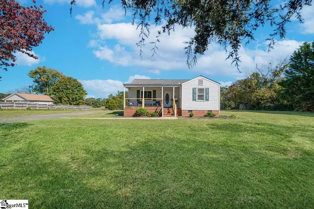 $298,000 | 1188 Holly Springs Road, Lyman, SC 29365