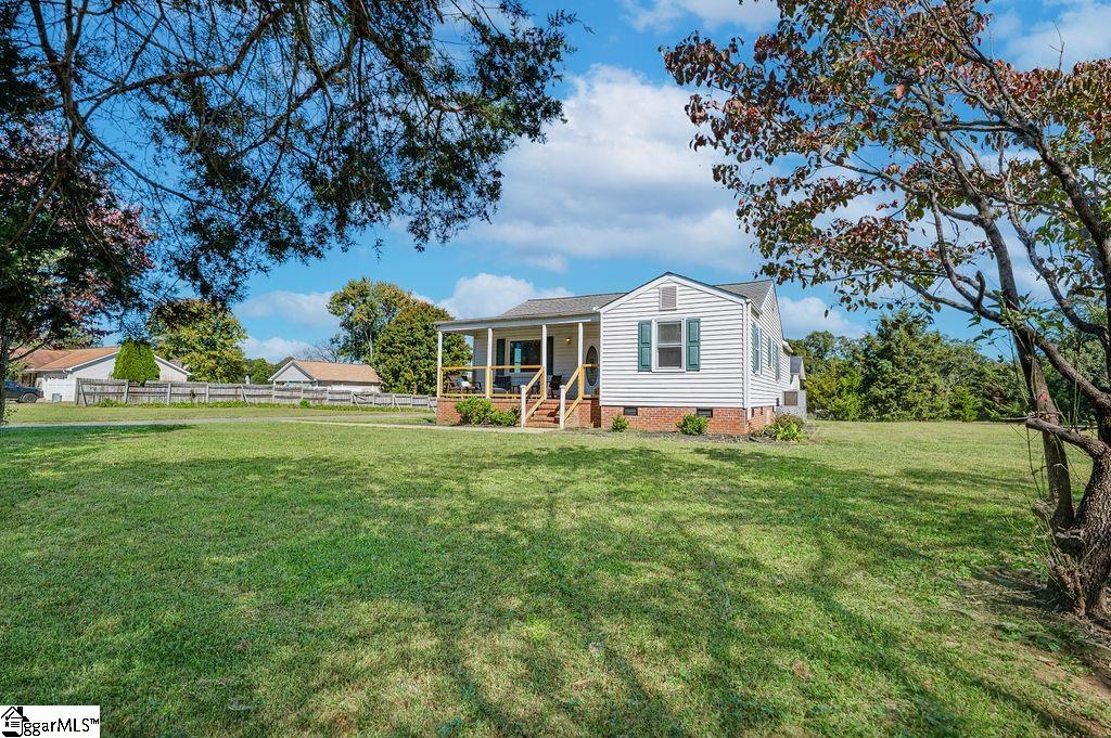 1188 Holly Springs Road Lyman, SC 29365 - Photo 4 of 50