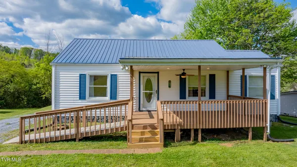 $260,000 | 2044 Siam Road, Elizabethton, TN 37643