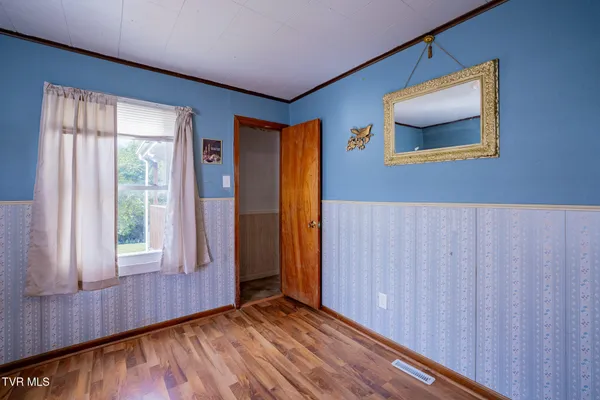 $260,000 | 2044 Siam Road, Elizabethton, TN 37643