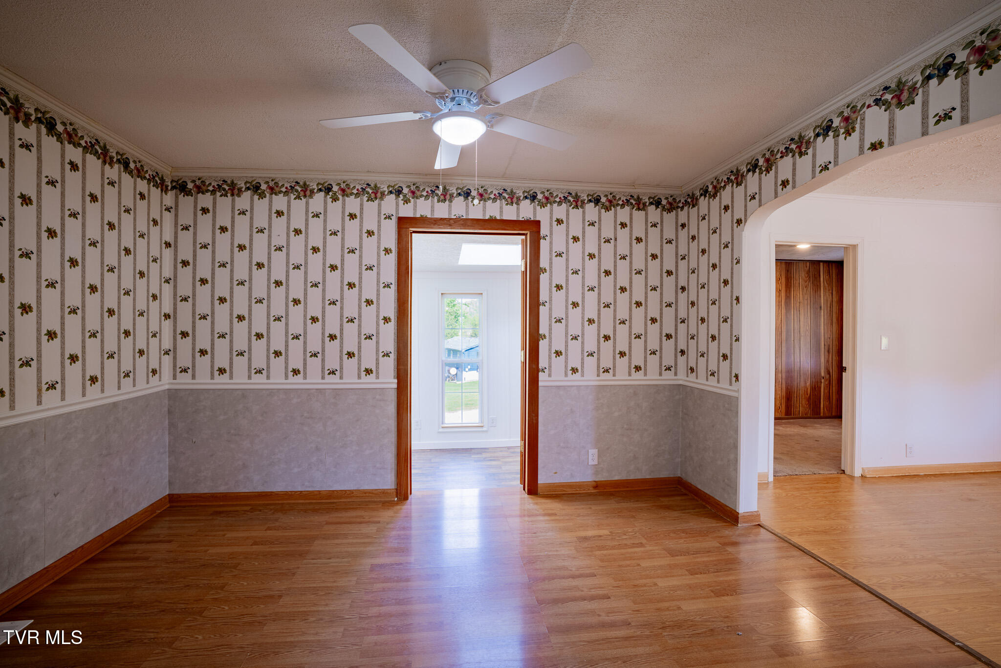 2044 Siam Road Elizabethton, TN 37643 - Photo 21 of 31 1R9A5067-HDR