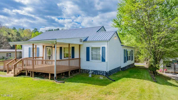 $260,000 | 2044 Siam Road, Elizabethton, TN 37643