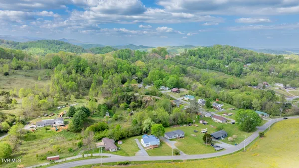 $260,000 | 2044 Siam Road, Elizabethton, TN 37643