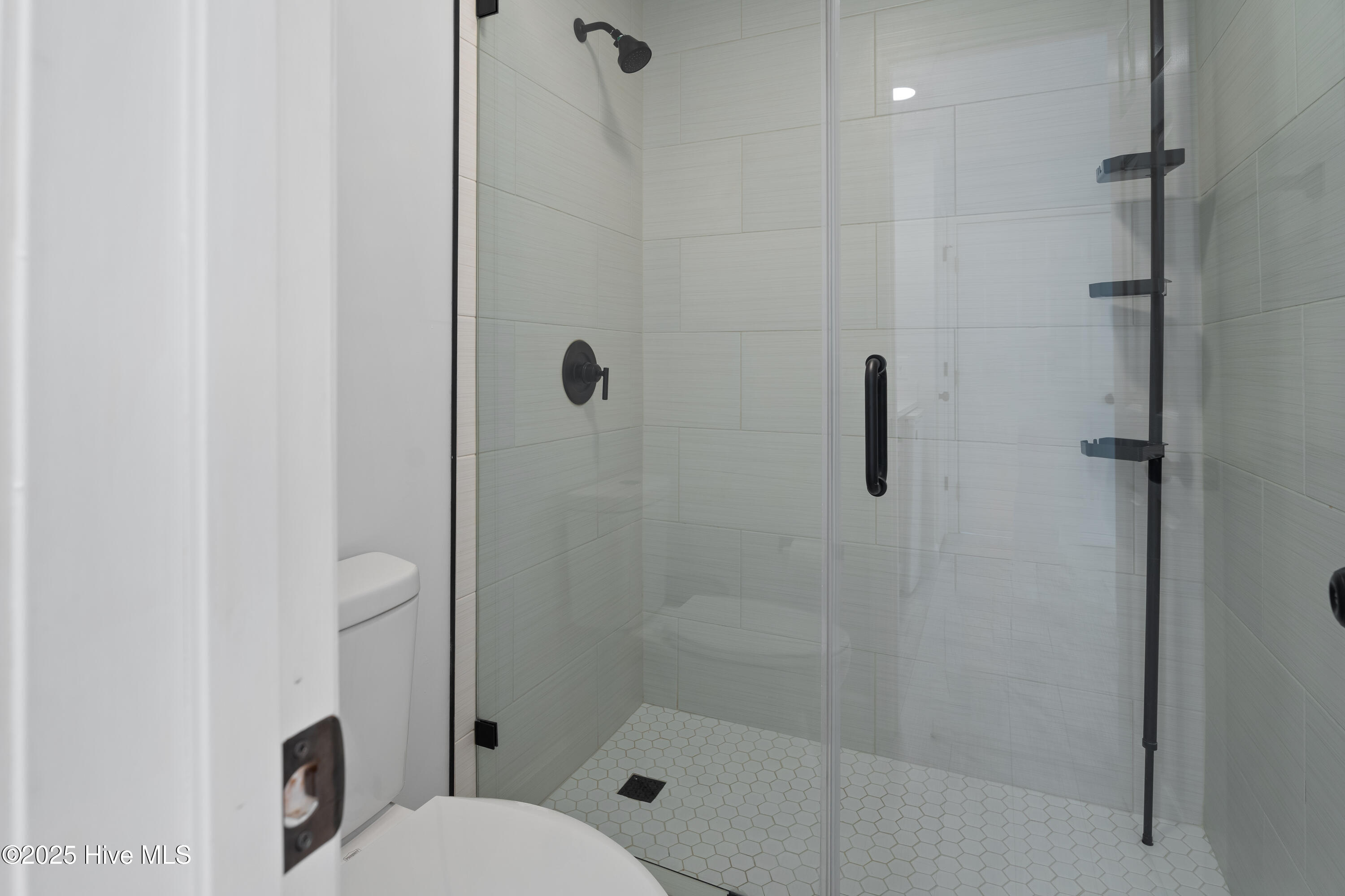 3350 Club Villas Drive, Unit 806 Southport, NC 28461 - Photo 11 of 18 Second BR Bath