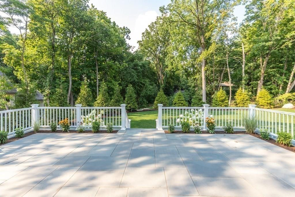 1 A Ledgewood Road Winchester, MA 01890 - Photo 20 of 23