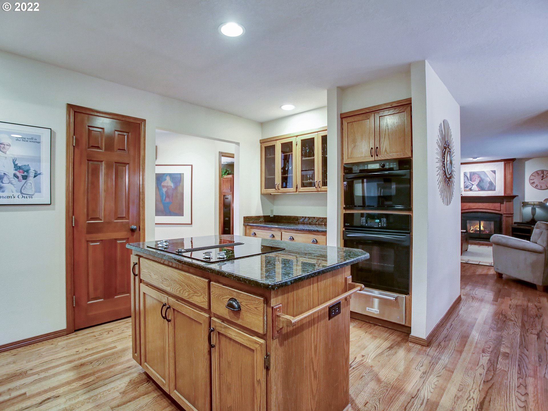 16335 Southwest Sumac Street Beaverton, OR 97007 - Photo 8 of 30 Gallery Image 8