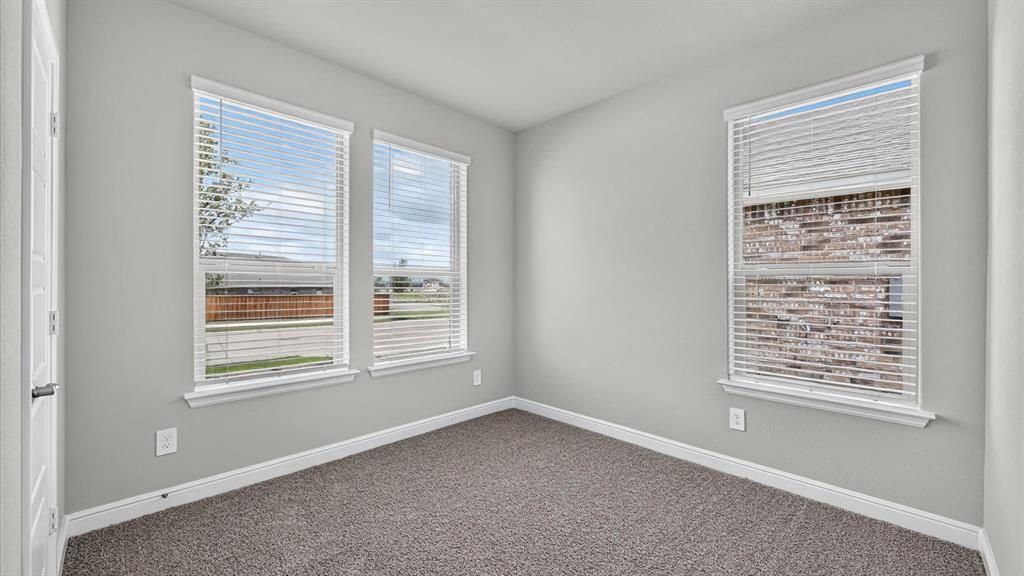 724 Rubicon Road Justin, TX 76247 - Photo 12 of 27