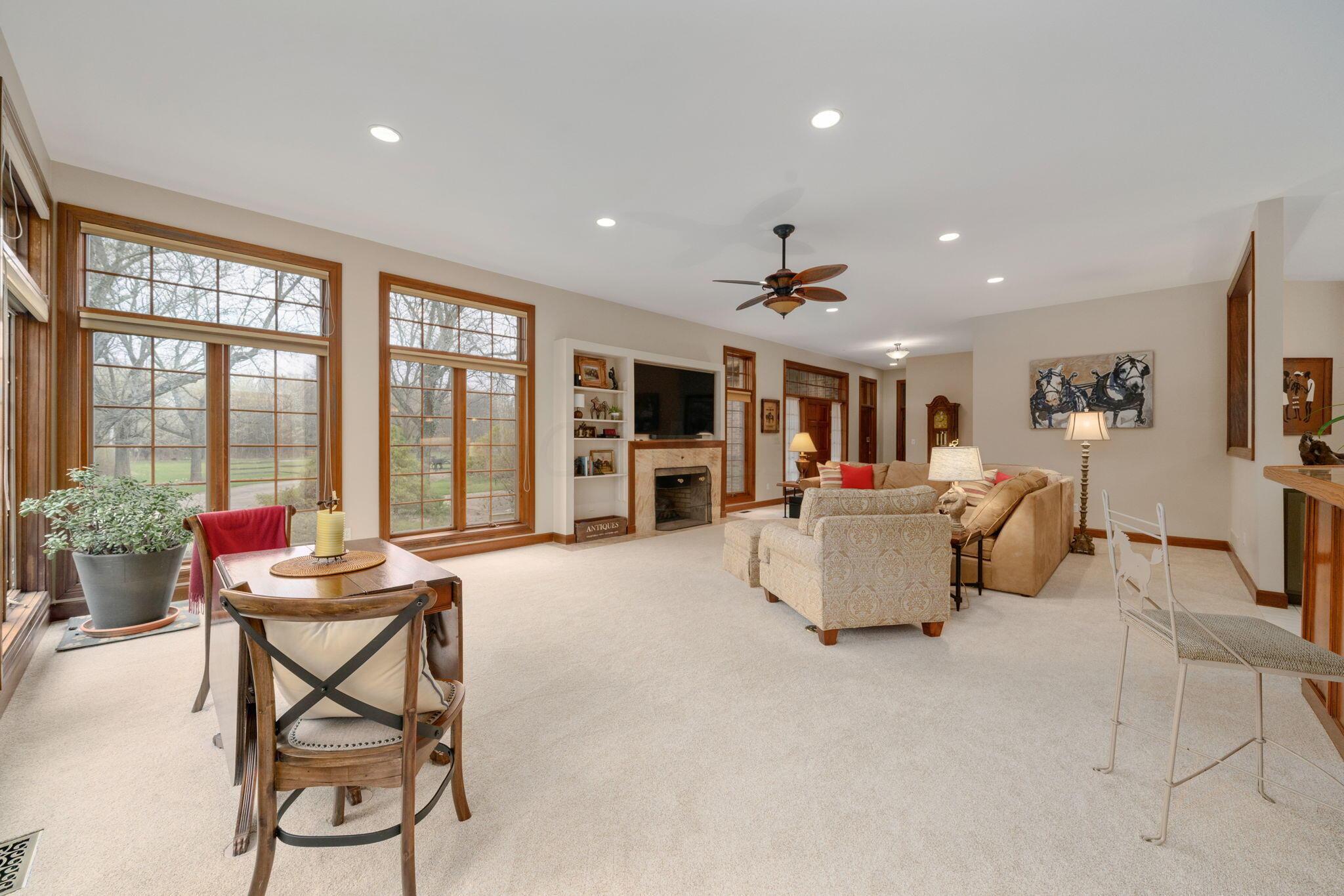 3450 Mann Road Blacklick, OH 43004 - Photo 14 of 134 Great Room