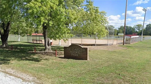 $7,000 | 402 South Pine Street, Arma, KS 66712