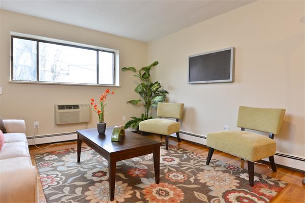 8 R Riverside Street, Unit 13 Watertown, MA 02472 - Photo 4 of 13 Gallery Image 4