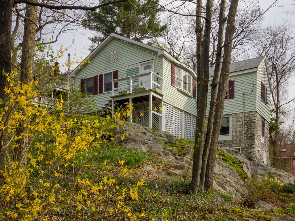 93 Spring Street Wakefield, MA 01880 - Photo 1 of 23 Gallery Image 1