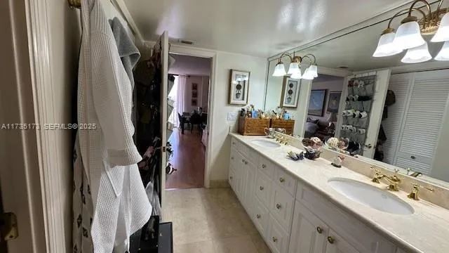 $825,000 | 210 174th Street, Unit 1909, Sunny Isles Beach, FL 33160