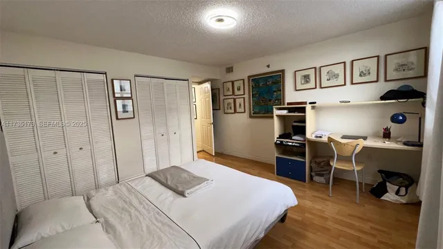 $825,000 | 210 174th Street, Unit 1909, Sunny Isles Beach, FL 33160