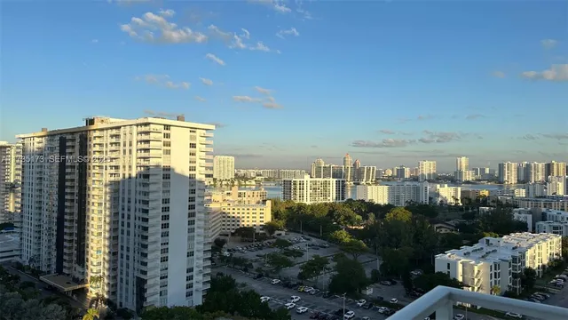 $825,000 | 210 174th Street, Unit 1909, Sunny Isles Beach, FL 33160