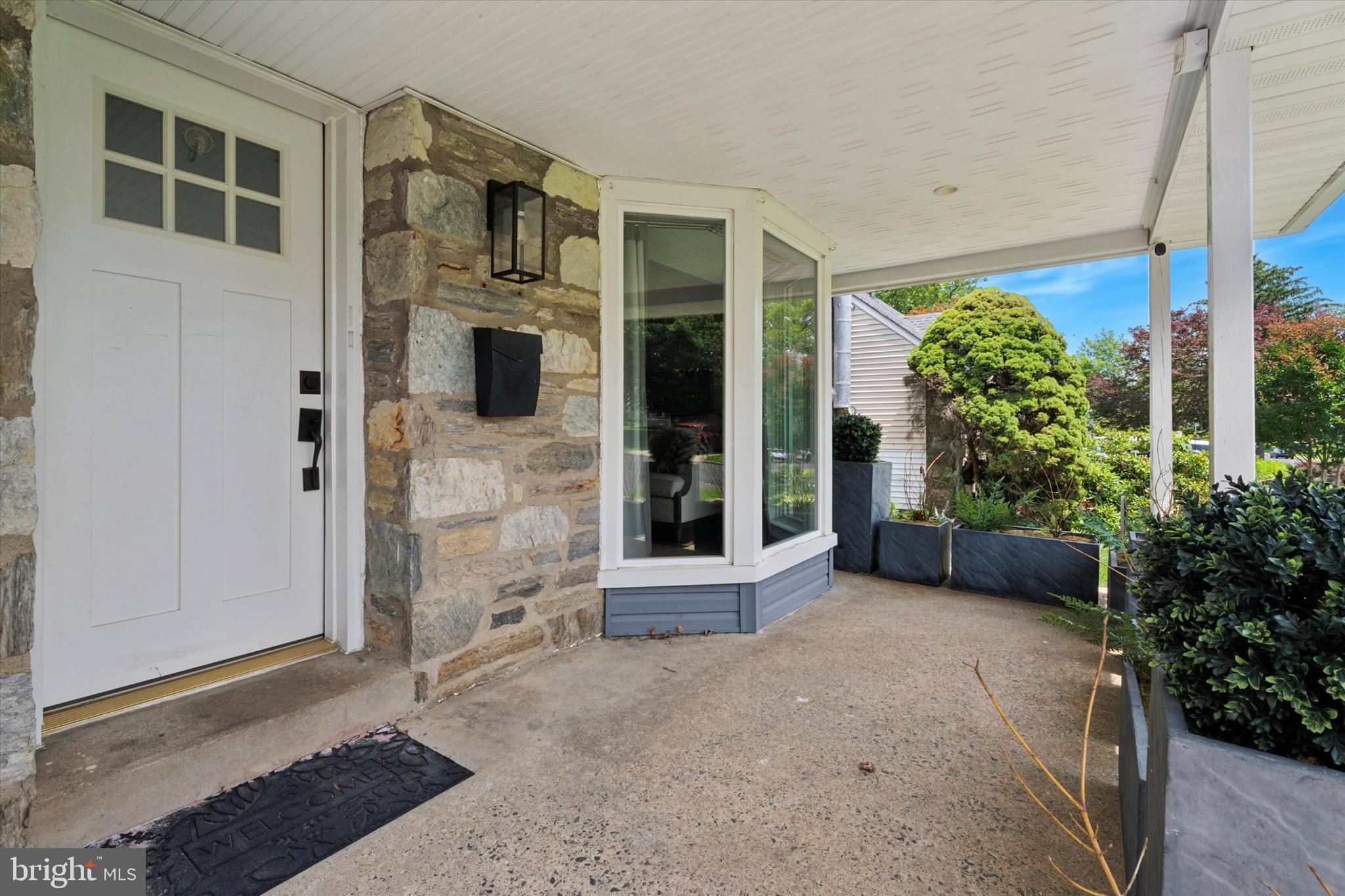 423 Newton Road Hatboro, PA 19040 - Photo 3 of 40 Gallery Image 3