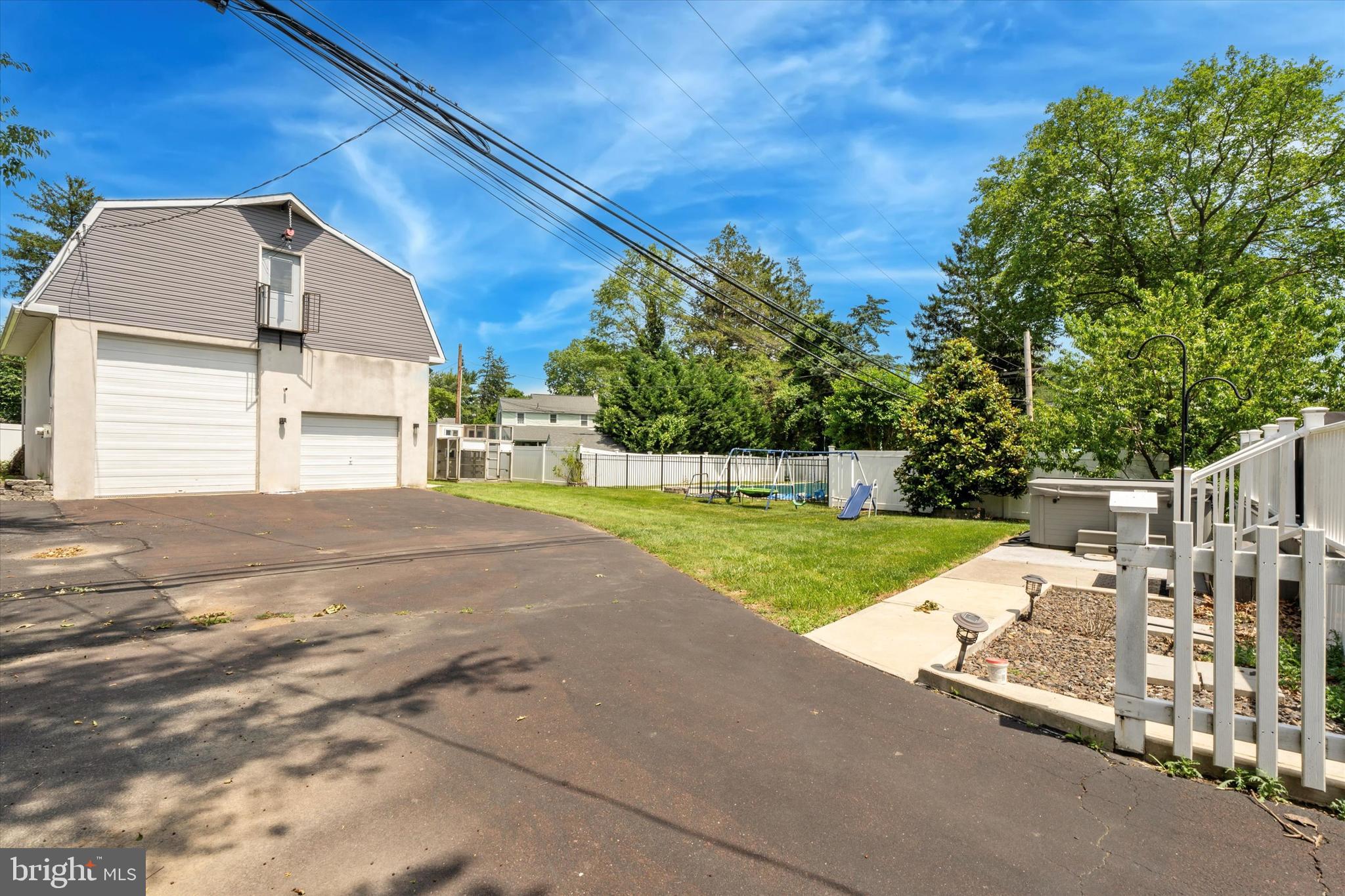 423 Newton Road Hatboro, PA 19040 - Photo 4 of 40 Gallery Image 4