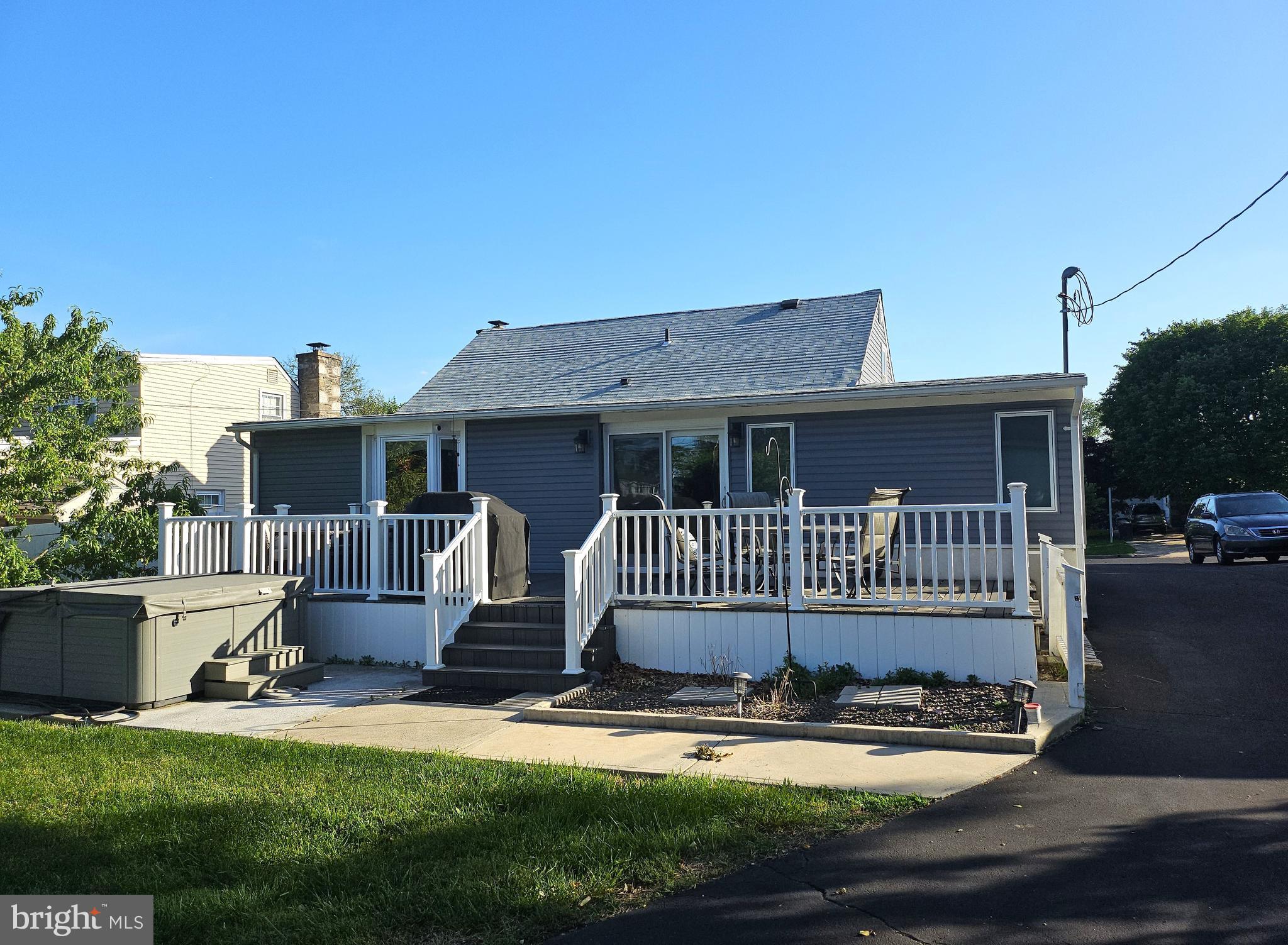 423 Newton Road Hatboro, PA 19040 - Photo 6 of 40 Gallery Image 6