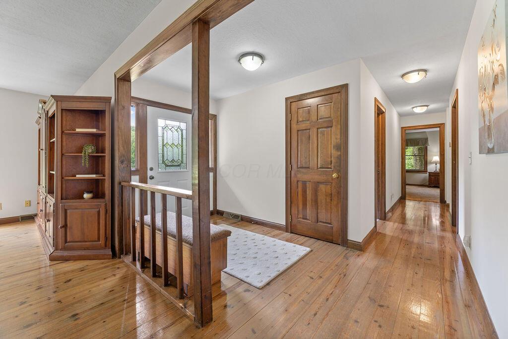 5080 Harlem Road Galena, OH 43021 - Photo 6 of 82