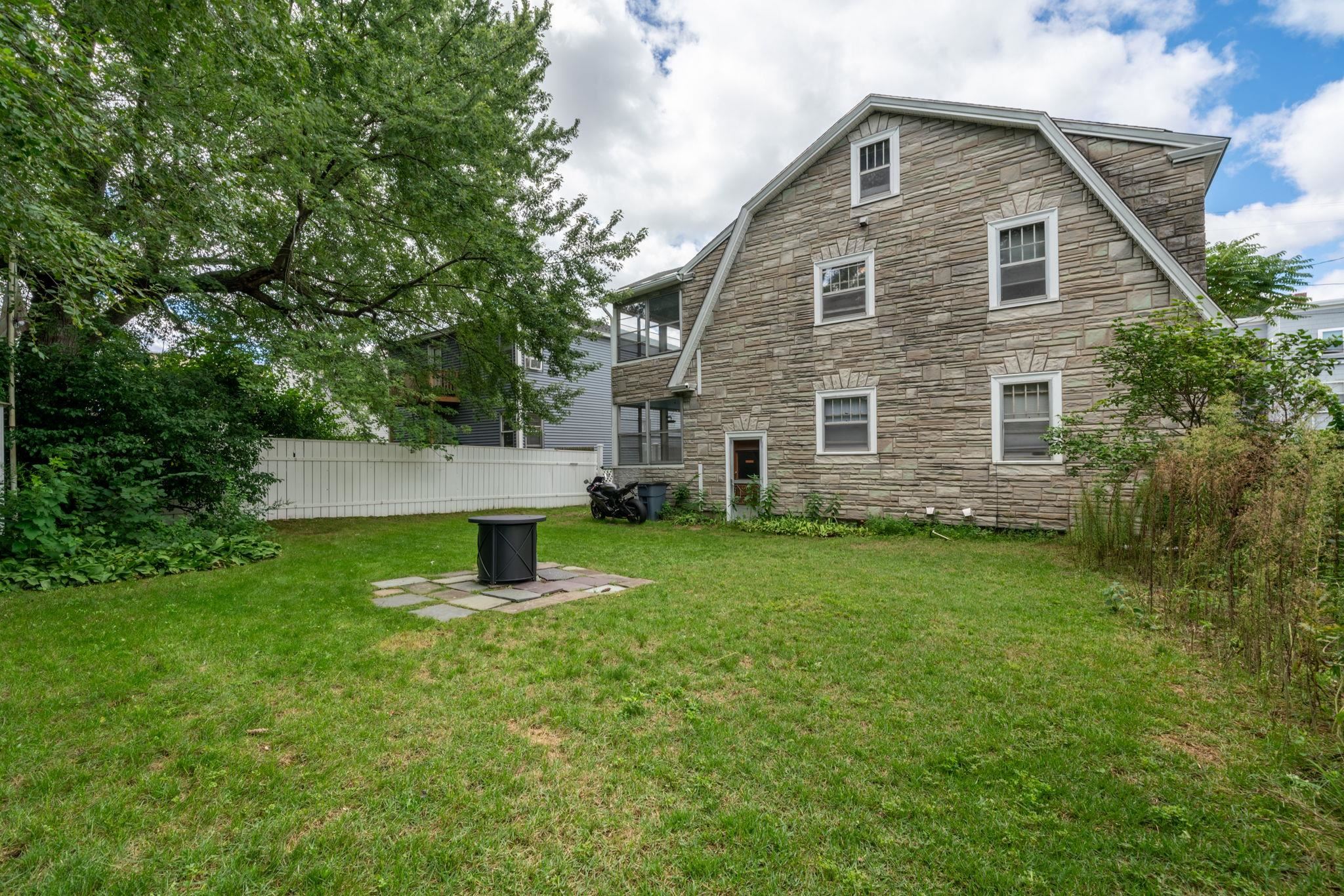 175 Beech Street Manchester, NH 03103 - Photo 22 of 35