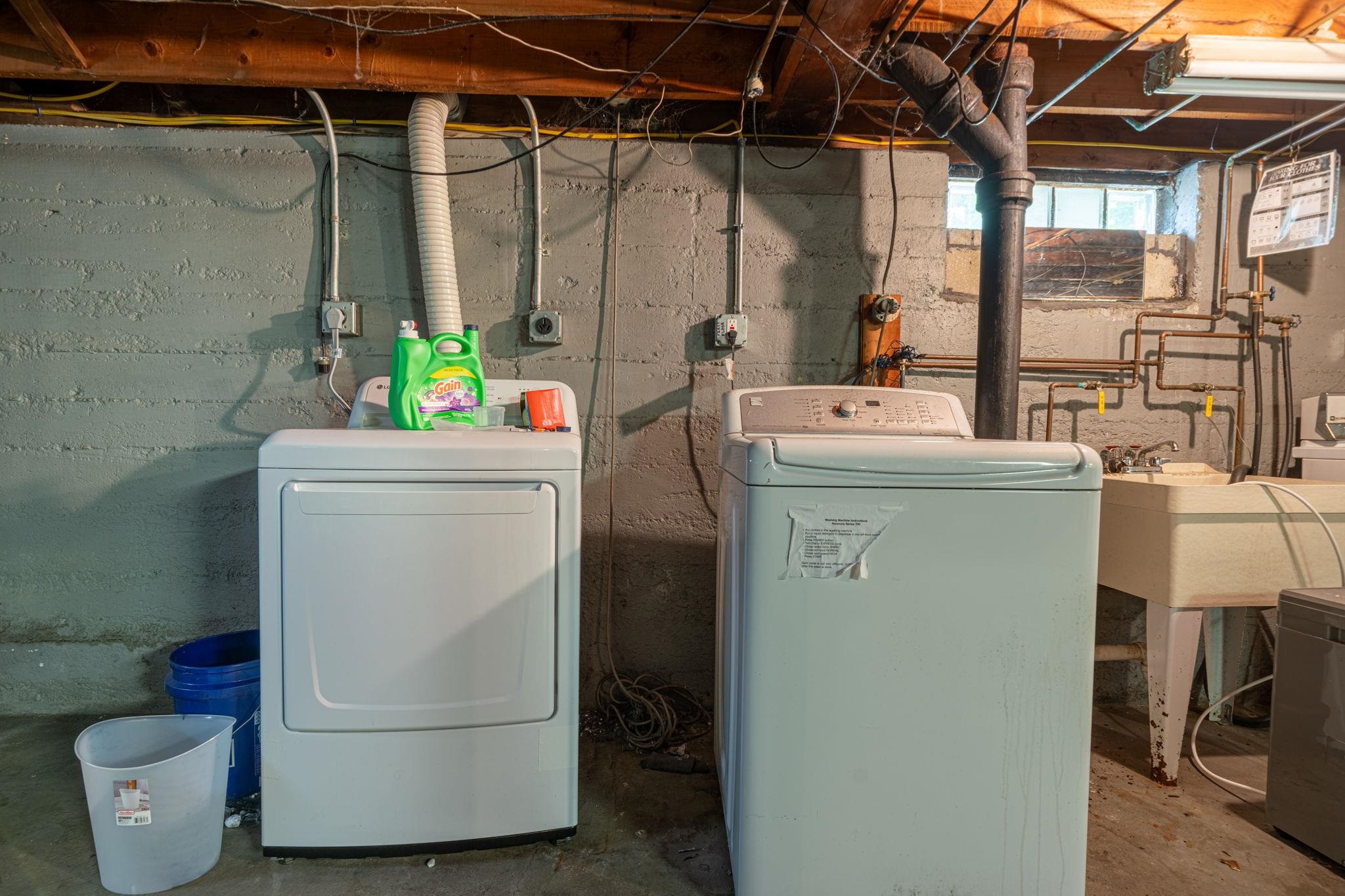 175 Beech Street Manchester, NH 03103 - Photo 26 of 35