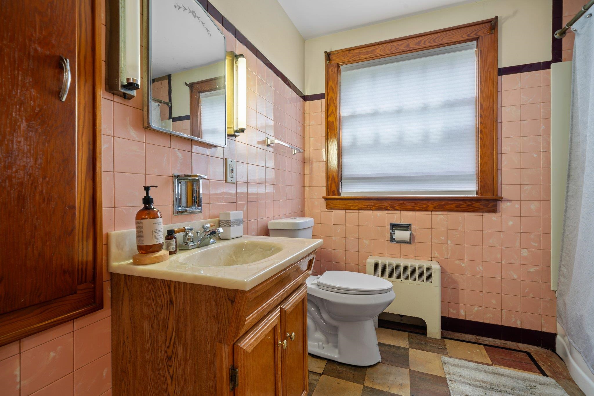 175 Beech Street Manchester, NH 03103 - Photo 3 of 35