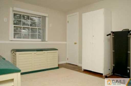 29 Wellington Road East Brunswick, NJ 08816 - Photo 5 of 8 Gallery Image 5
