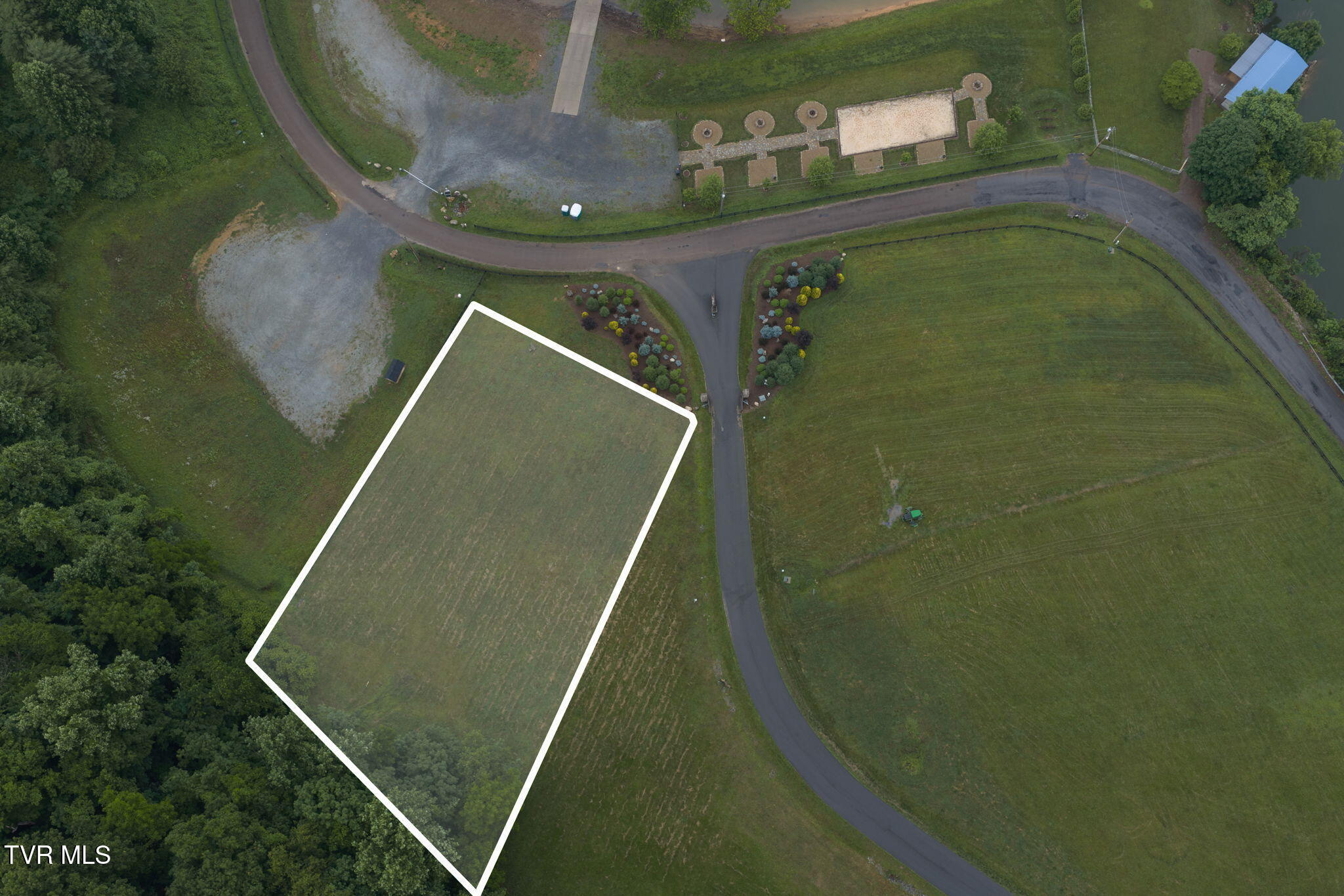 Lot 4 Eagle Rdg Parkway, Unit 4 Butler, TN 37640 - Photo 8 of 16 6-web-or-mls-DJI_20260601141634_0597_D
