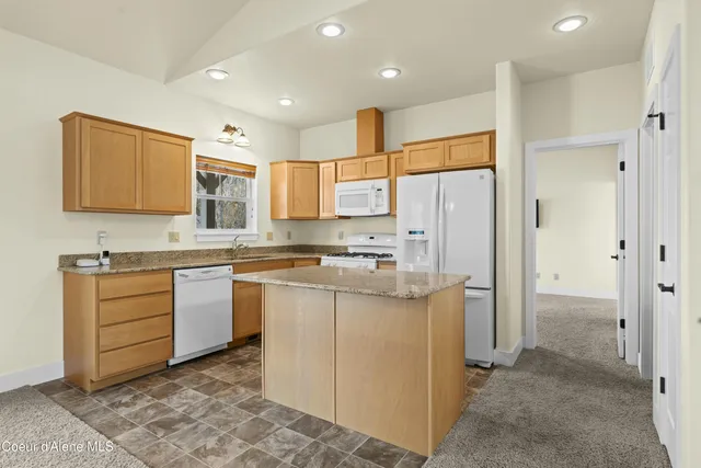 $620,000 | 424 Becker Lane, Dover, ID 83825